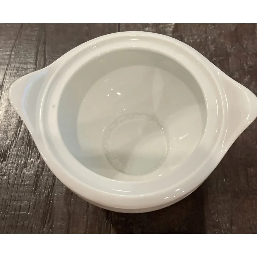 Mikasa Classic Flair White Embossed Calla Lilies Sugar Bowl With‎ Lid